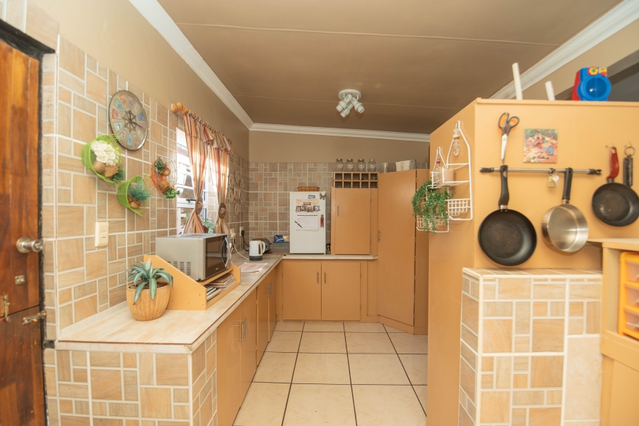 6 Bedroom Property for Sale in Sherwood Eastern Cape